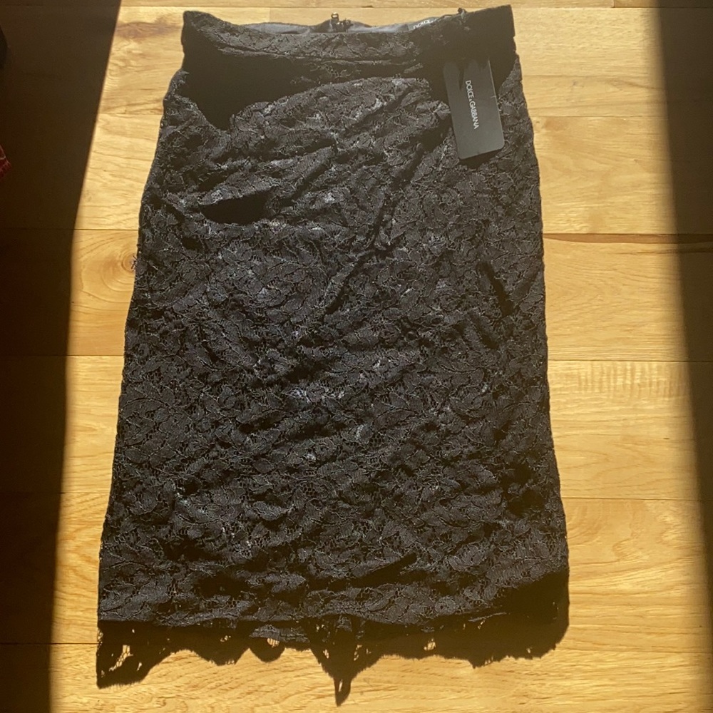 Dolce & Gabbana lace pencil skirt🌺NWT
